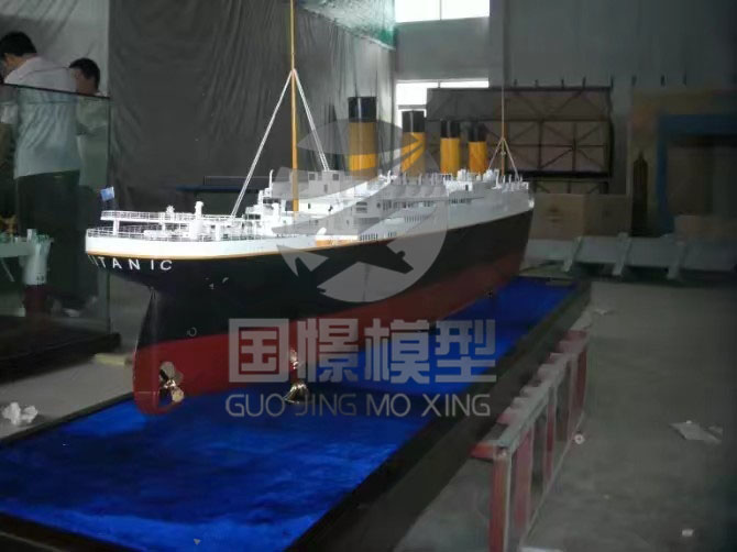 鲁山县船舶模型